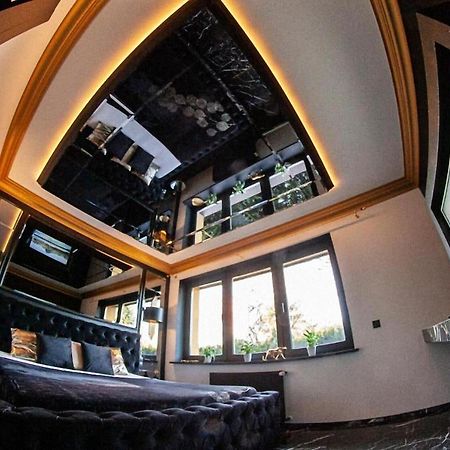Black Night Willa Pulkowa Apartment Warsaw Luaran gambar