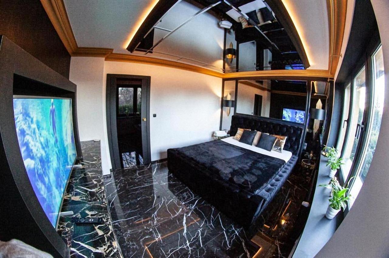 Black Night Willa Pulkowa Apartment Warsaw Luaran gambar