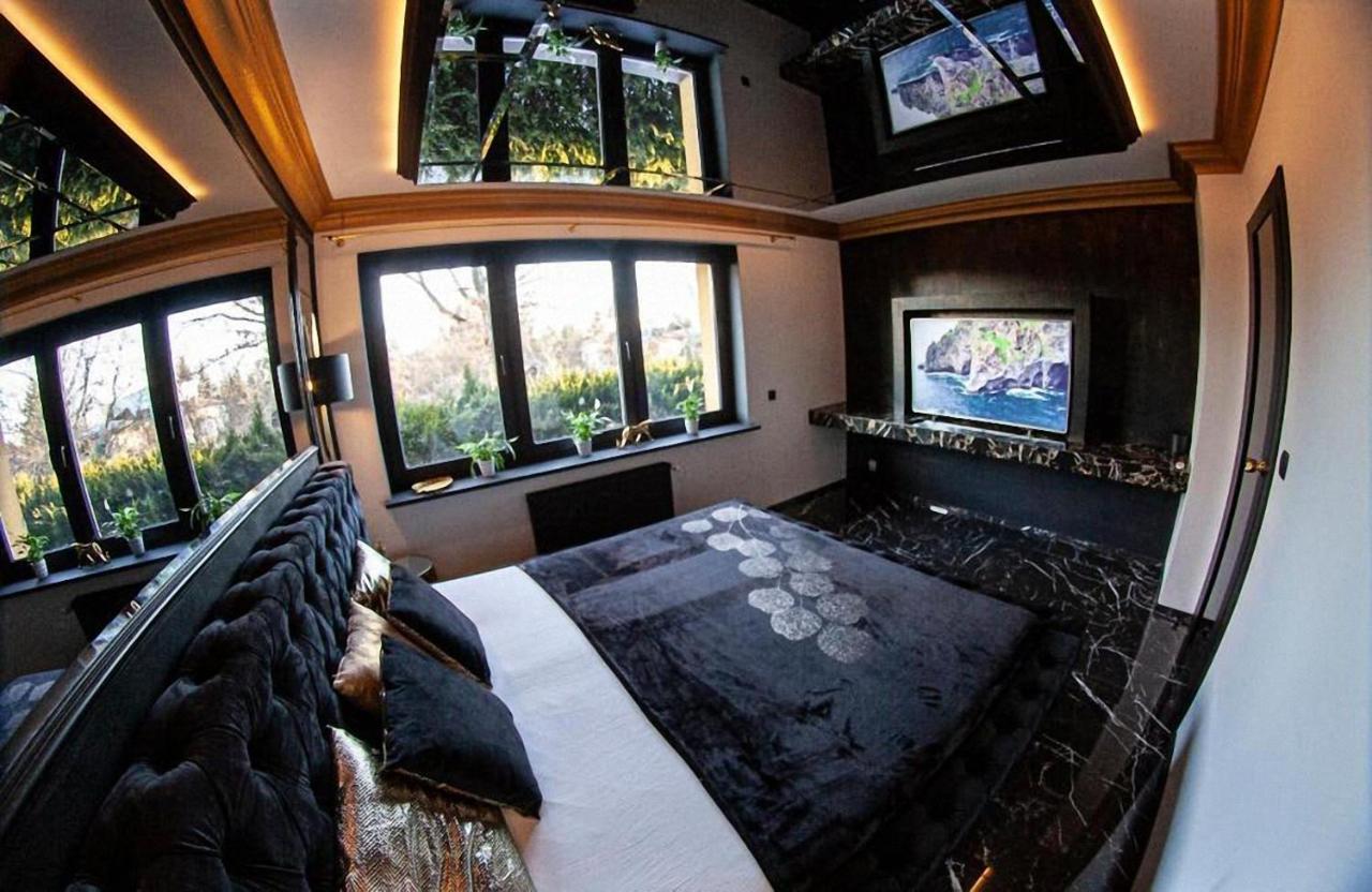Black Night Willa Pulkowa Apartment Warsaw Luaran gambar